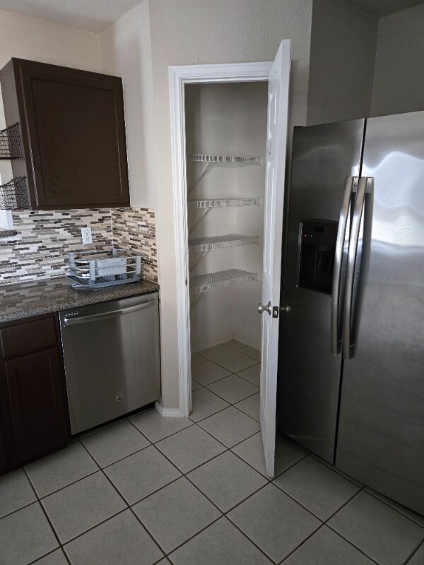 Building Photo - 1615 Spice Spring