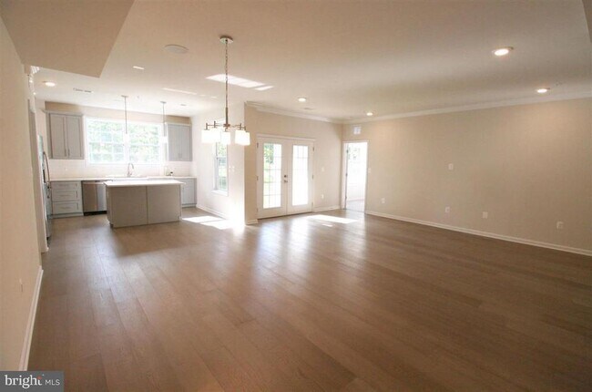Building Photo - 23255 Milltown Knoll Square