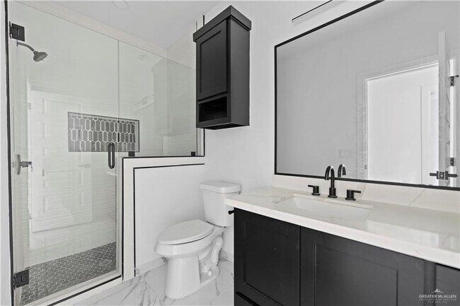 Building Photo - 10 Buccaneer Dr