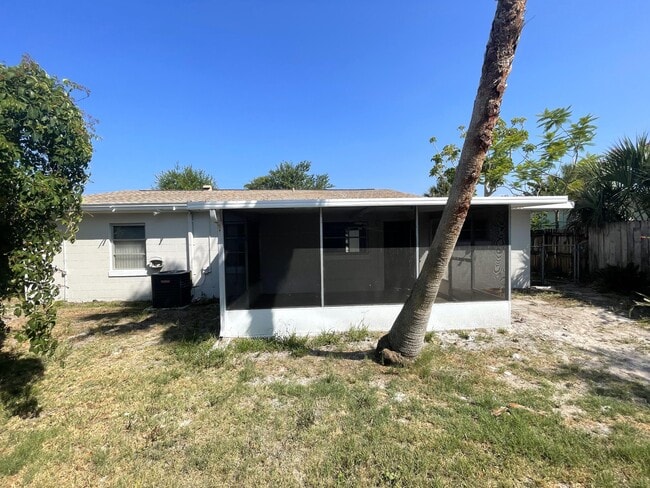 Building Photo - 114 Orchid Blvd