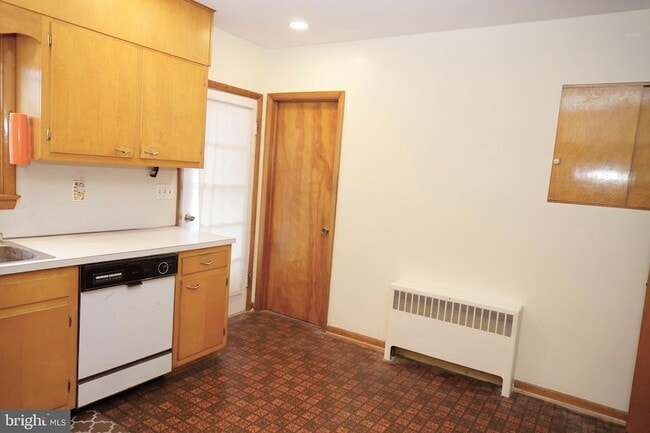 Building Photo - 7135 Bowers Rd