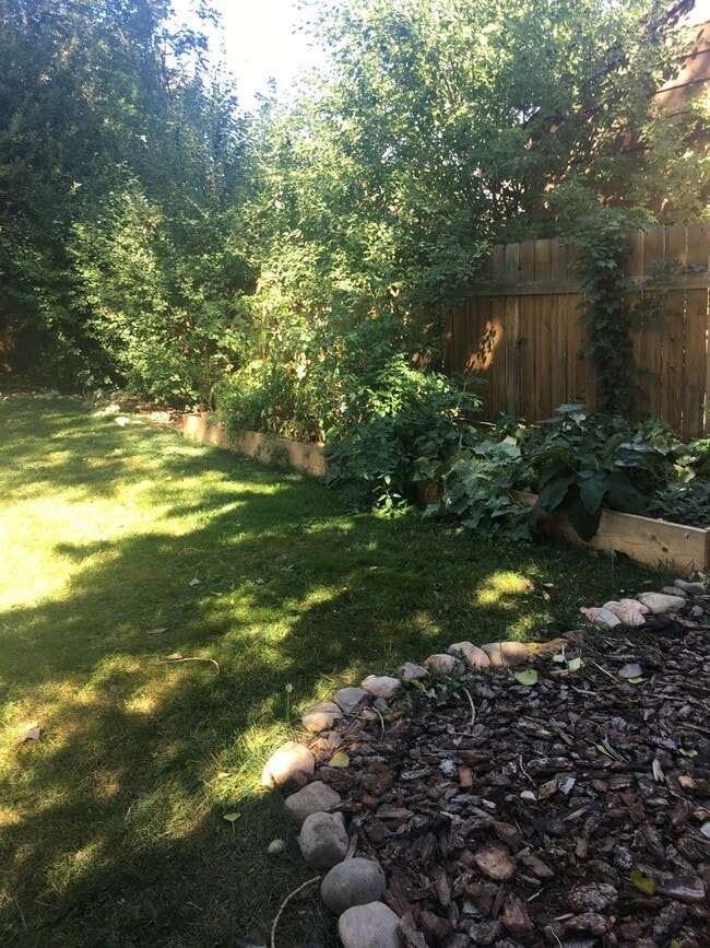 Building Photo - COMING SOON - Great Location - Close to Sw...