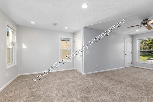 Building Photo - 1308 Leonard St NW