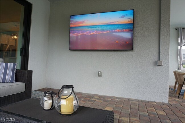 Building Photo - 3425 Hampton Blvd