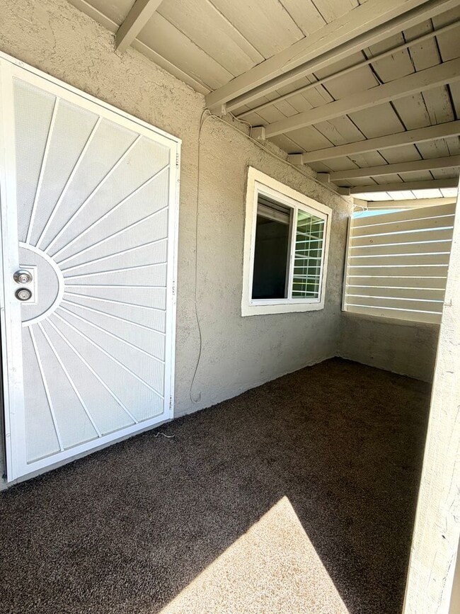 Building Photo - 6614 Tamarisk Ave