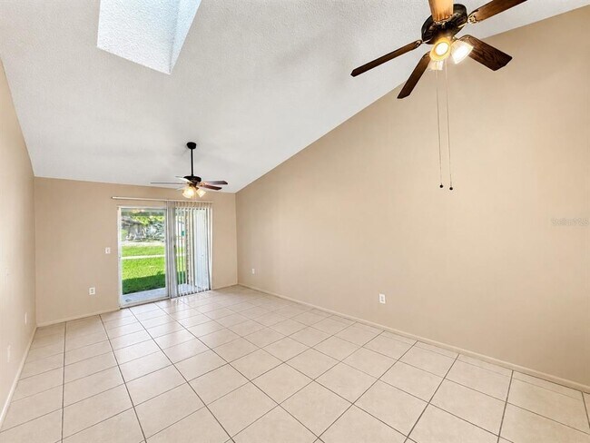 Building Photo - 2910 Western Willow Terrace