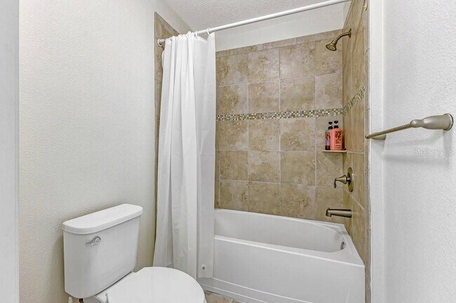 Building Photo - 3802 Carrick Bend Dr