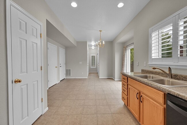 Building Photo - 8361 Newbury Way