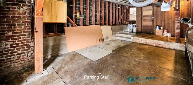 Building Photo - Sun-filled Presidio Heights Residence w/ Private Deck, Hot Tub & Garage Parking
