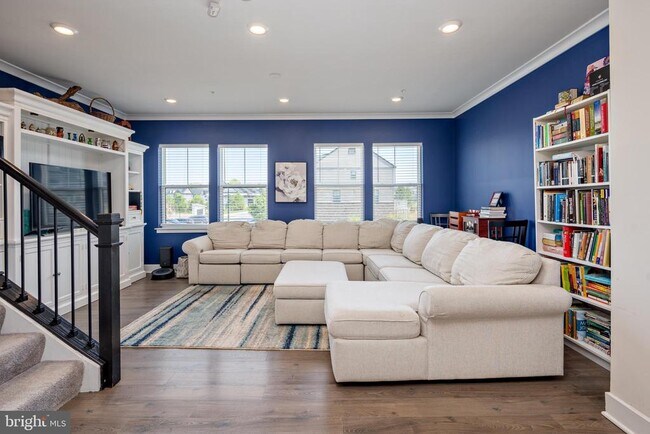 Building Photo - 618 Chalcedony Ln