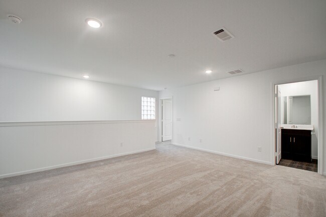 Building Photo - 10123 Clearwick St