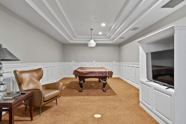 Building Photo - 2400 5th Ave