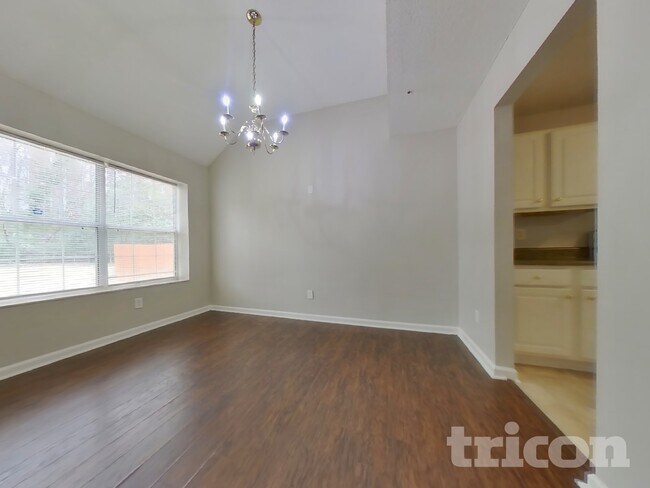 Building Photo - 2269 Charleston Pointe SE