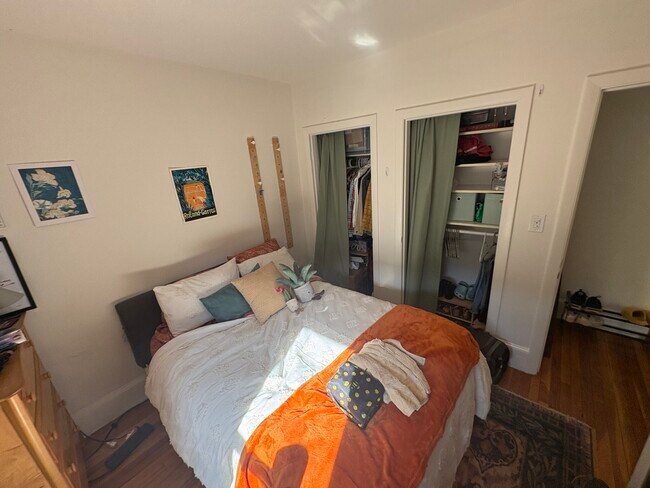 Building Photo - 45 Westland Ave