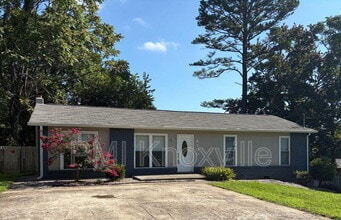 Building Photo - 4100 Abercorn Rd