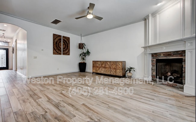 Building Photo - 300 SW 171st St