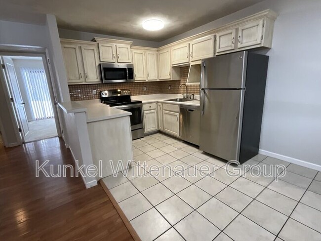 Building Photo - 213 Eagle Ridge