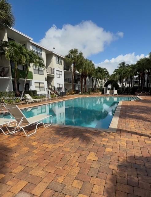 Building Photo - 760 Executive Center Dr