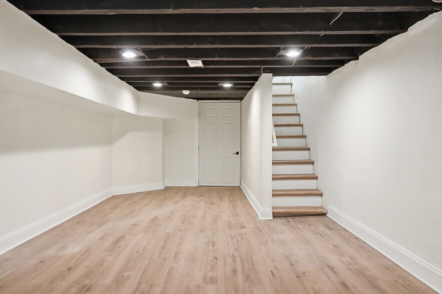 Building Photo - 1441 S Marston St