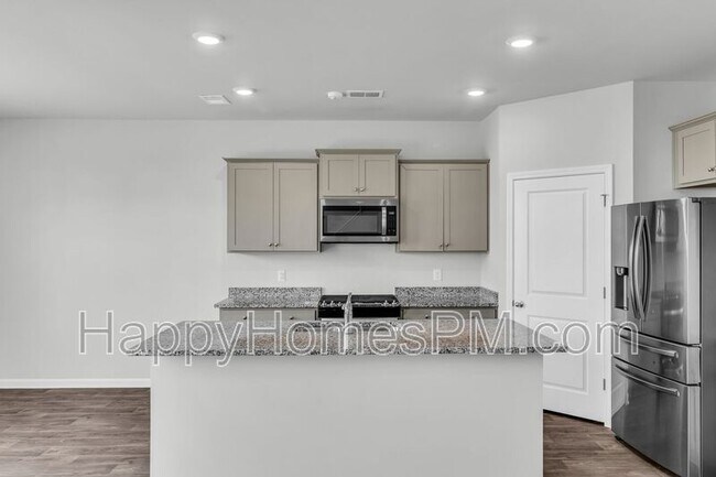 Building Photo - 303 Black Birch Dr
