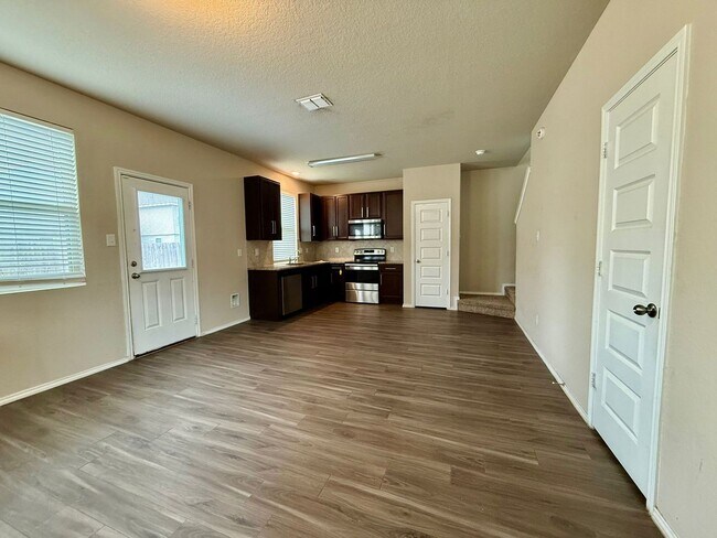 Building Photo - 10534 Green Rock Dr
