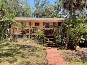 Building Photo - 6385 S Westview Dr
