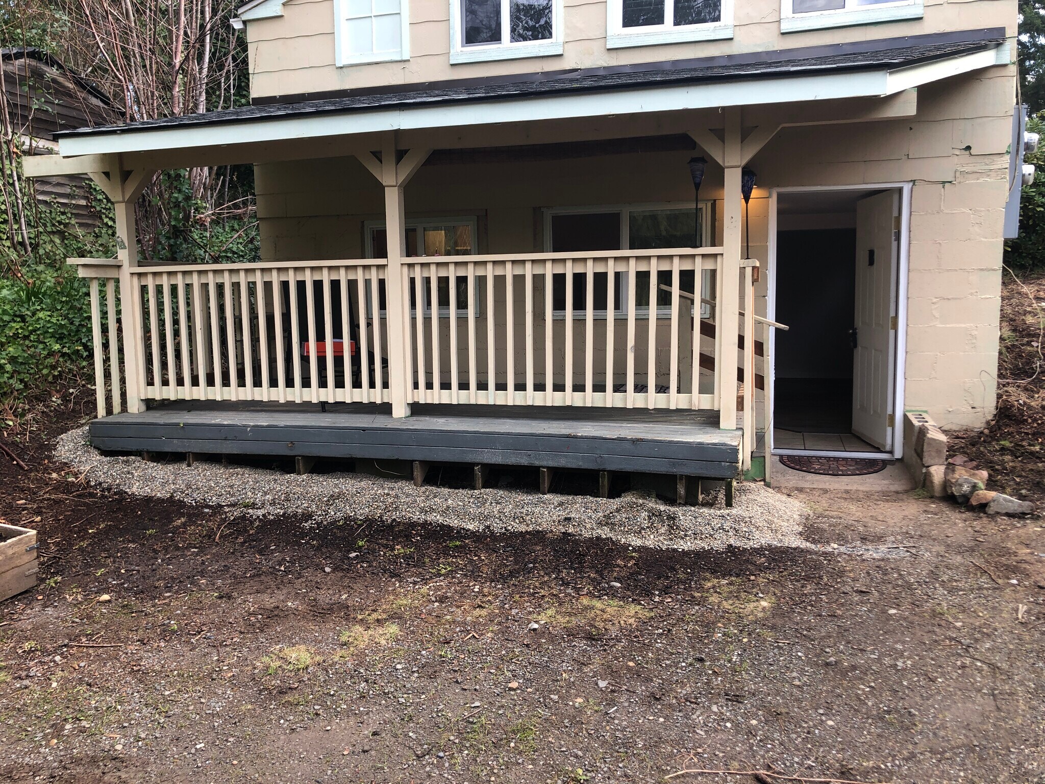 Building Photo - 1535 Madrona Point
