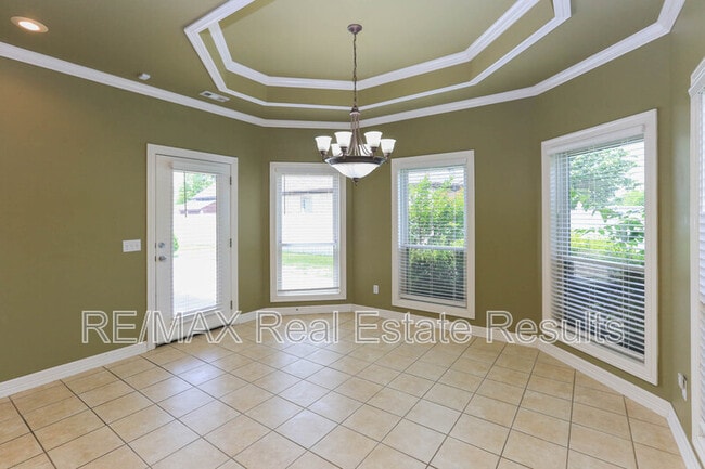 Building Photo - 5602 S Bent Tree Dr