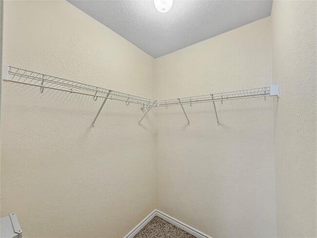 Building Photo - 9215 Rowlands Sayle Rd
