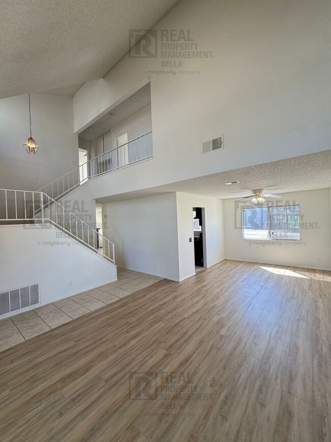 Building Photo - 1330 Wrigley Ln