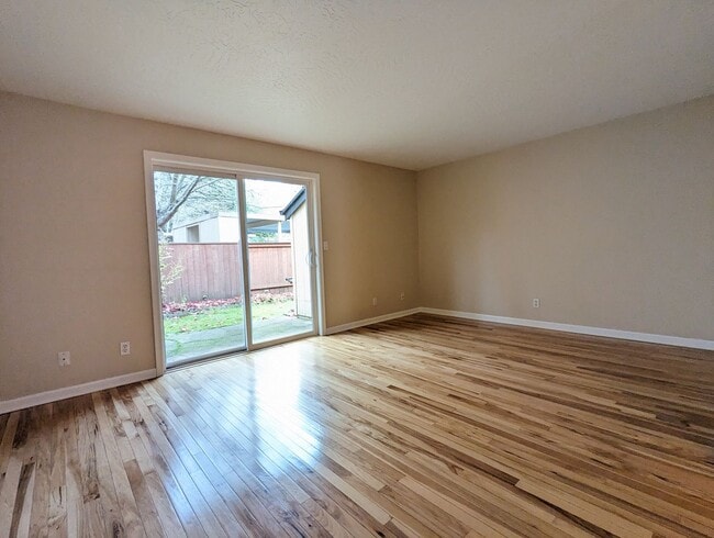 Building Photo - Beautiful 2-Bedroom, 1.5-Bath Condo. Landscaping included!