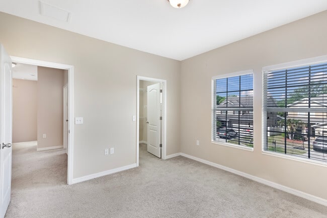 Building Photo - 7410 S Fitzgerald St