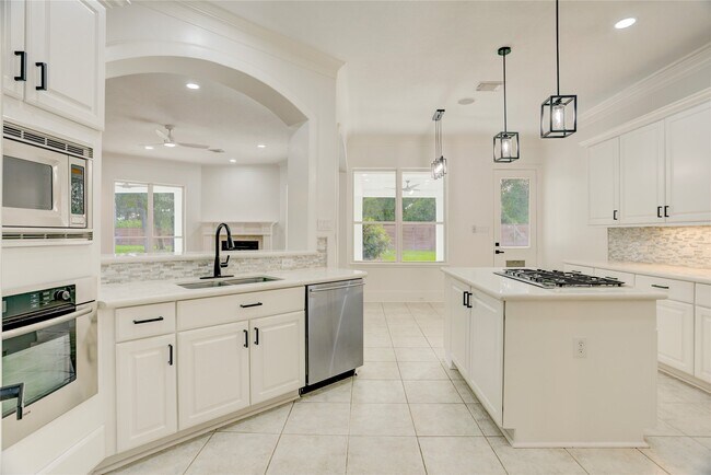 Building Photo - 22926 Haven Field Ct