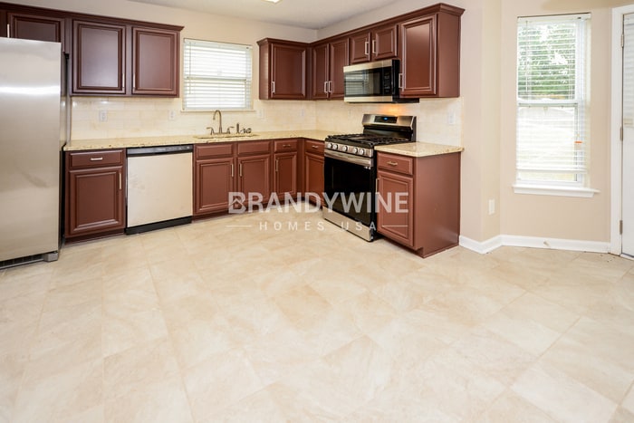 Building Photo - 3807 Rosebud Park Dr