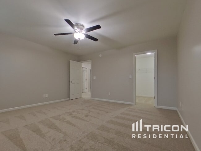 Building Photo - 909 Northern Dancer Ln