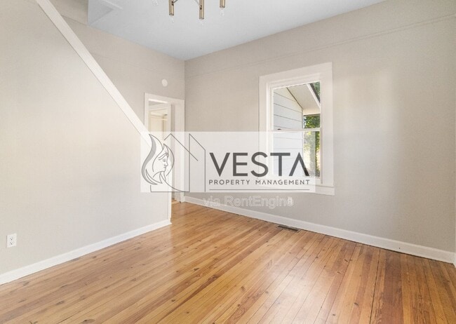 Building Photo - 555 Baldwin Ave