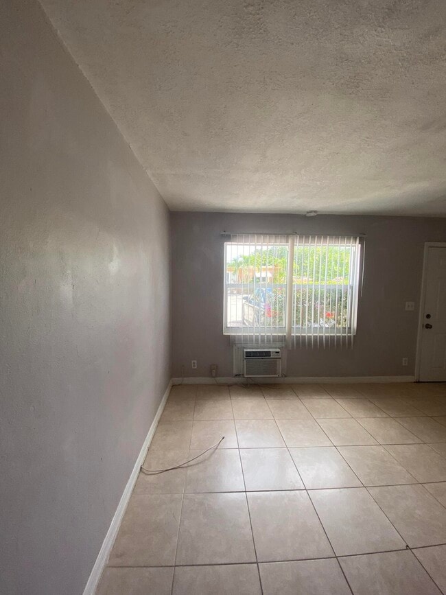 Building Photo - 1820 Redbank Rd