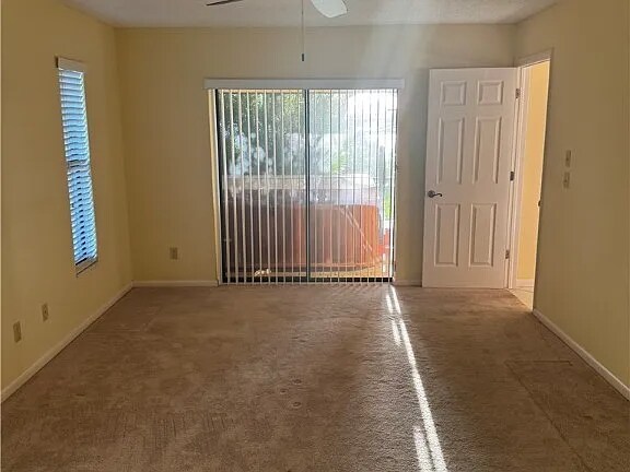 Building Photo - 4628 SW 18th Ave