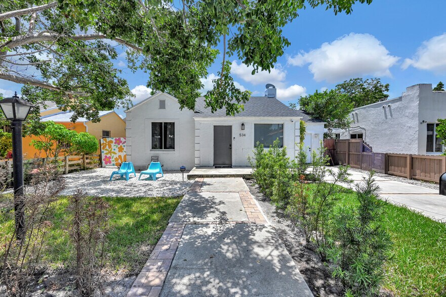 Building Photo - 534 NW 50th St