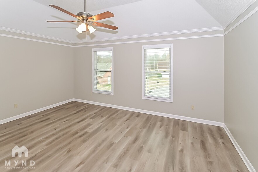 Building Photo - 8819 Lindstrom Cove