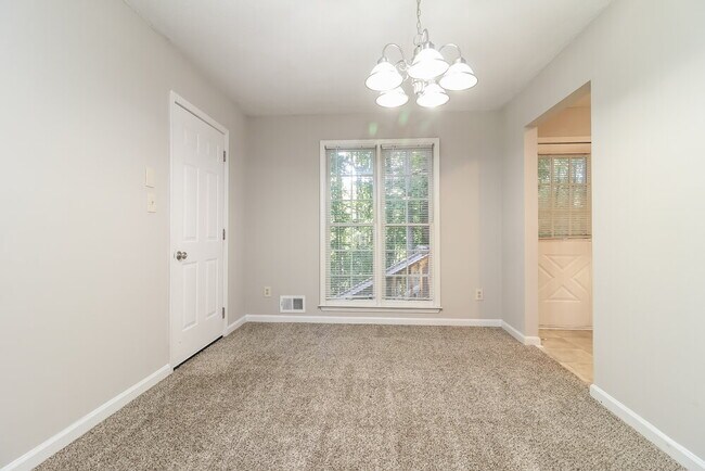 Building Photo - 3797 Kathryn Dr SW