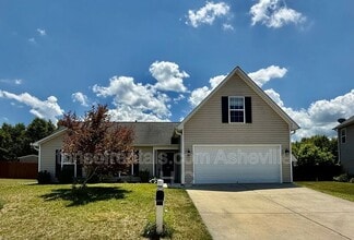 Building Photo - 210 Mud Creek Rd