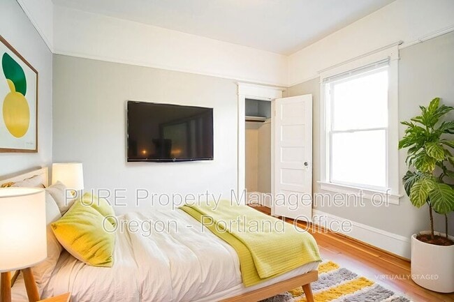 Building Photo - 1331 SE 49th Ave