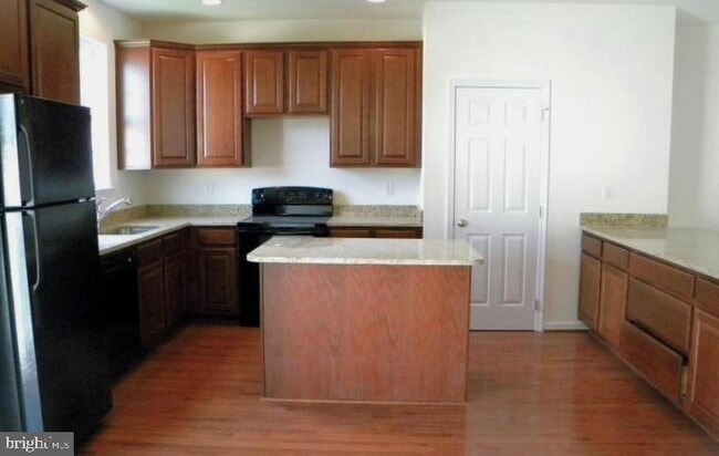 Building Photo - 3635 Glouster Dr