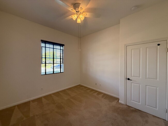 Building Photo - Centrally Located Single Story Home in Traditions