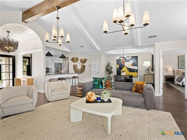 Building Photo - 321 Village View Dr