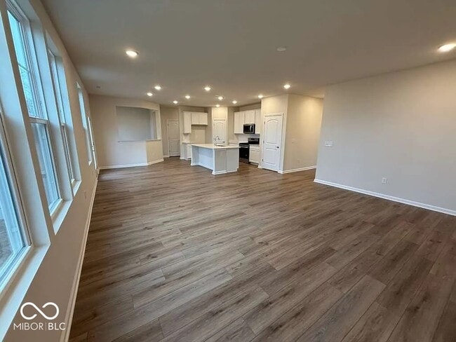 Building Photo - 6871 Seabiscuit Rd