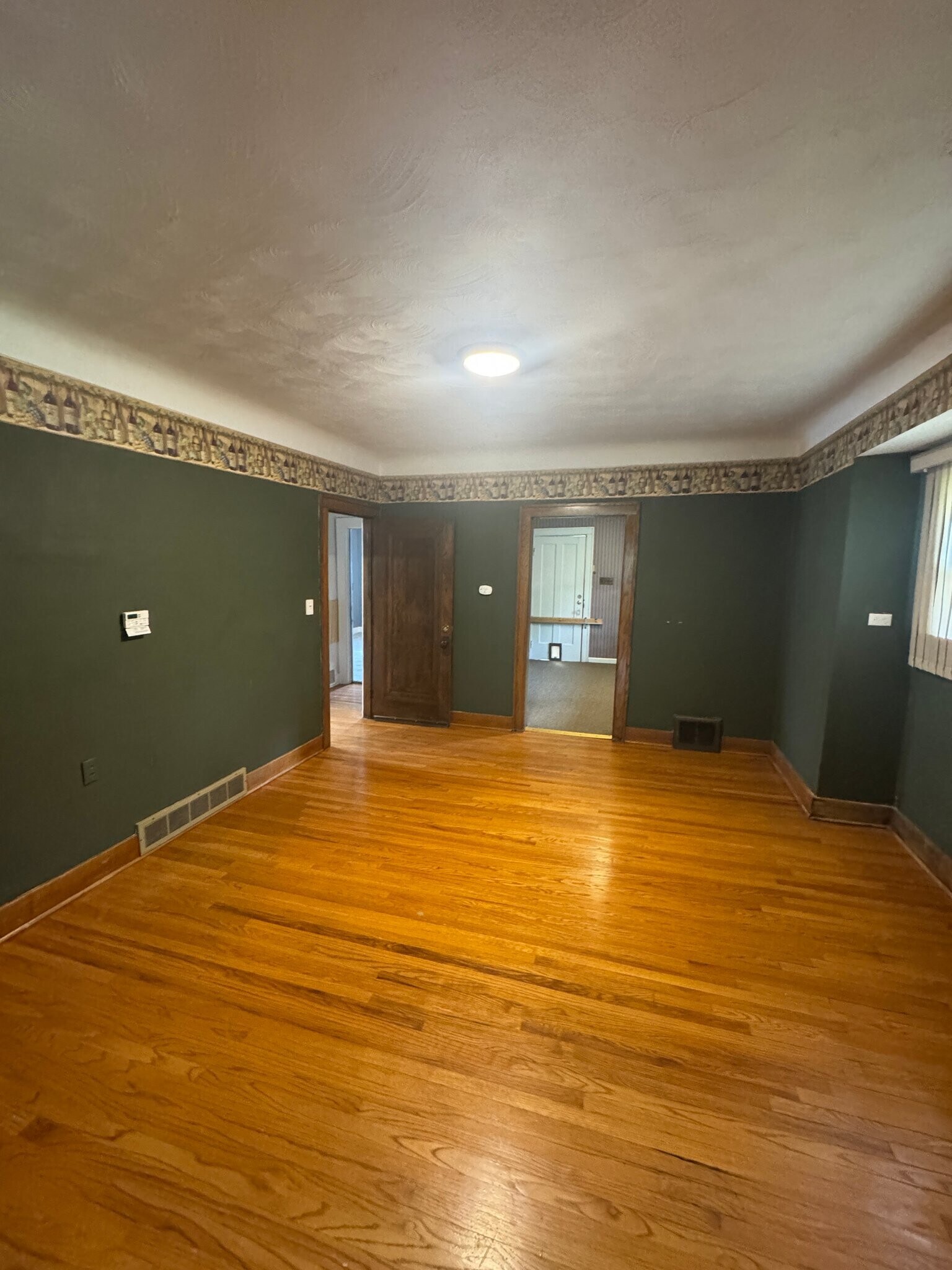 Building Photo - 3544 Homewood Ave