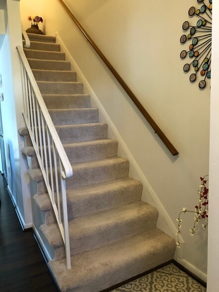 Building Photo - 4240 Embassy Dr