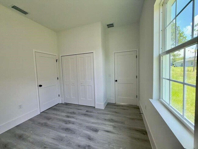 Building Photo - 15775 SW 59th Avenue Rd